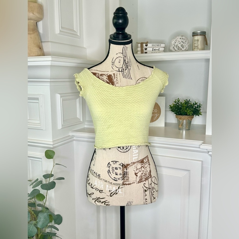 Free People Intimately Smocked Crop Top in Sleepylime Size XS/S - Picture 2 of 9